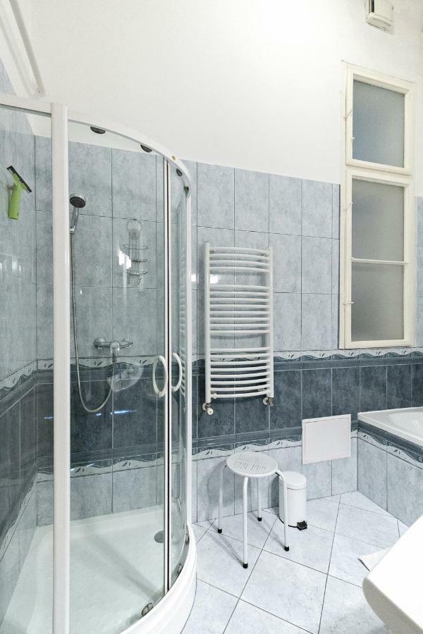 Klauzal Ter 9 Apartment Budapest Luaran gambar